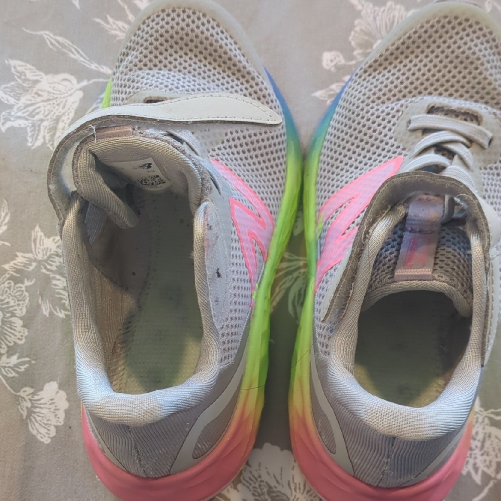 New Balance Kids' Gray Sneakers with Multicolor Soles - Picture 3 of 4